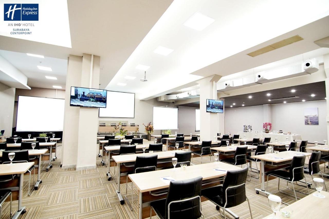 Holiday Inn Express Surabaya Centerpoint By Ihg Esterno foto