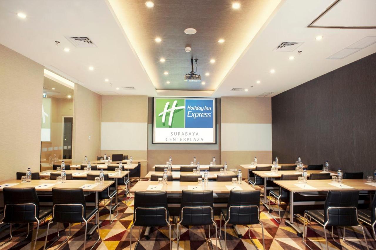 Holiday Inn Express Surabaya Centerpoint By Ihg Esterno foto