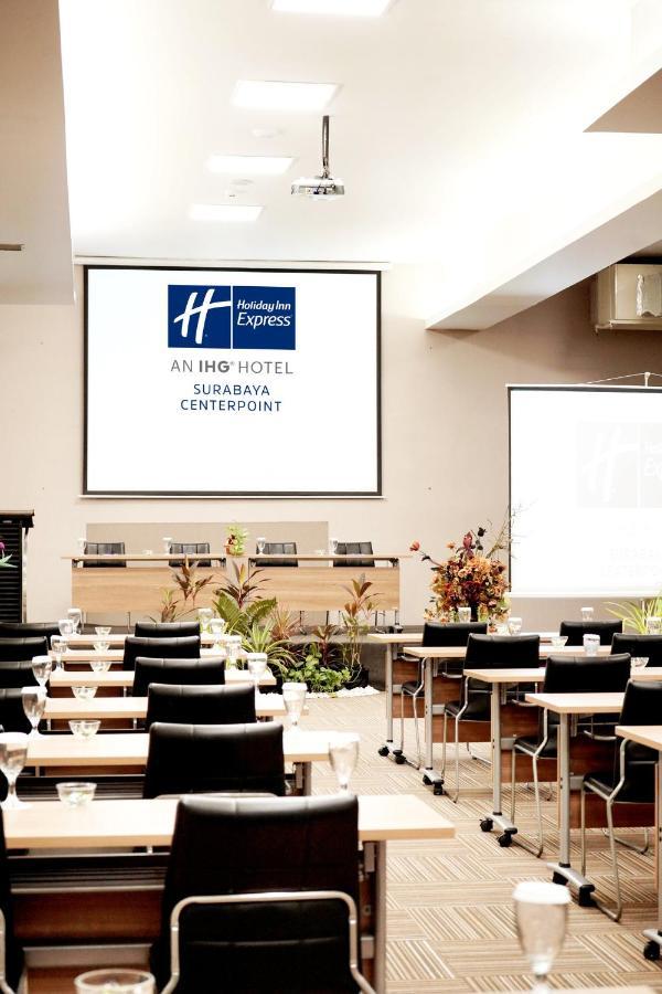 Holiday Inn Express Surabaya Centerpoint By Ihg Esterno foto