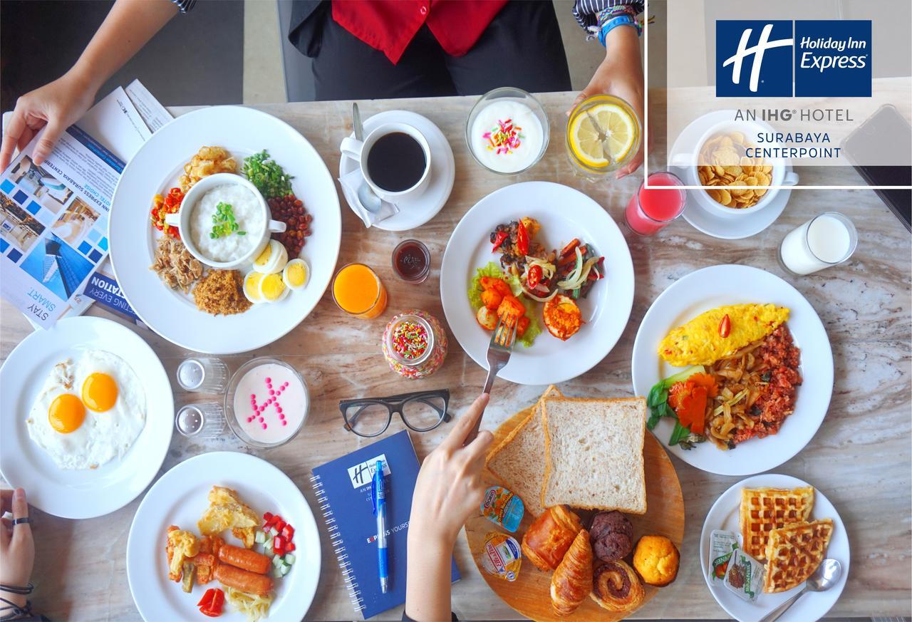 Holiday Inn Express Surabaya Centerpoint By Ihg Esterno foto